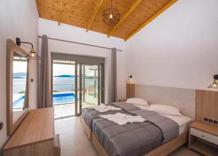 Villa Amousso Bay *